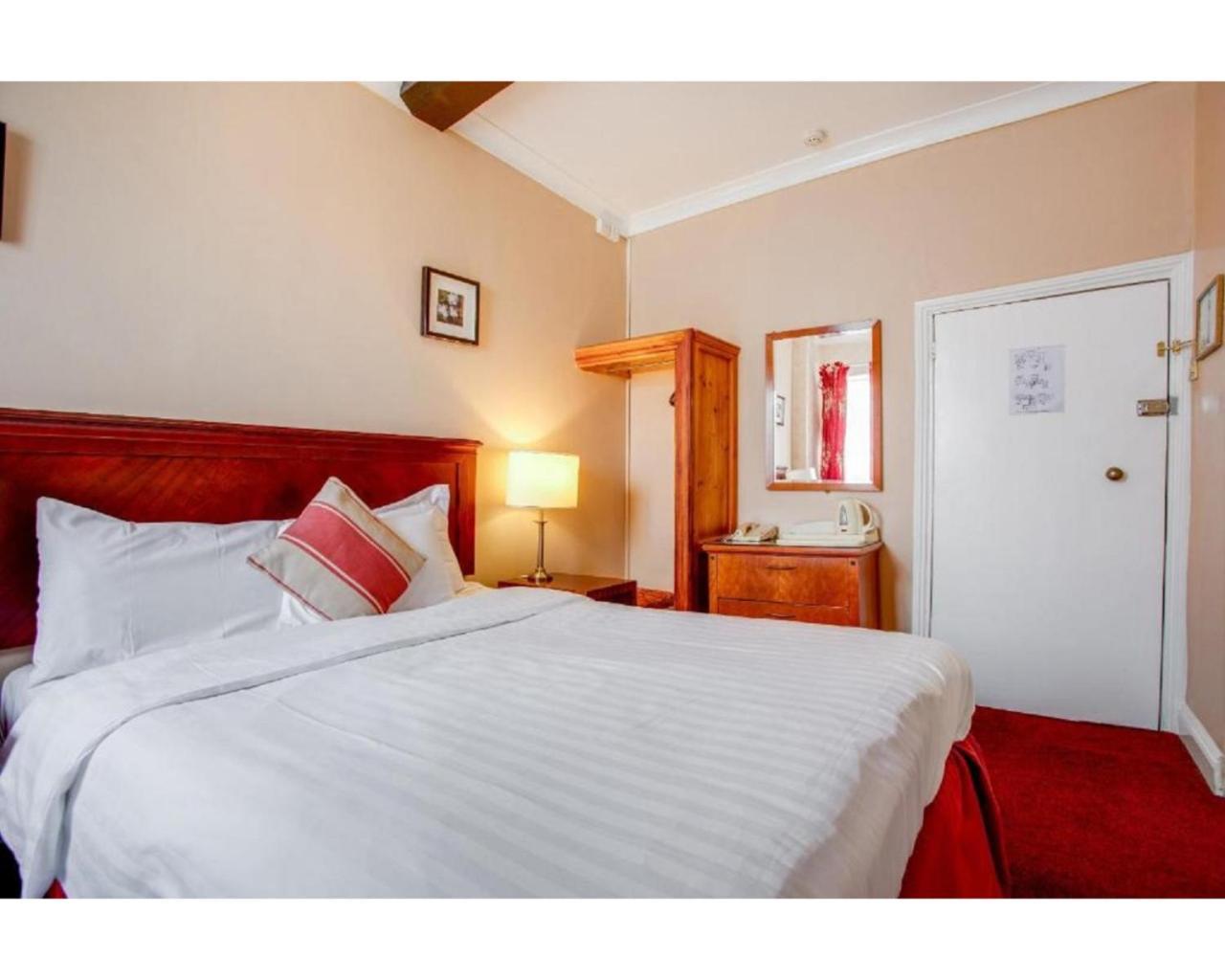The Rose And Crown Hotel 위스벡 외부 사진